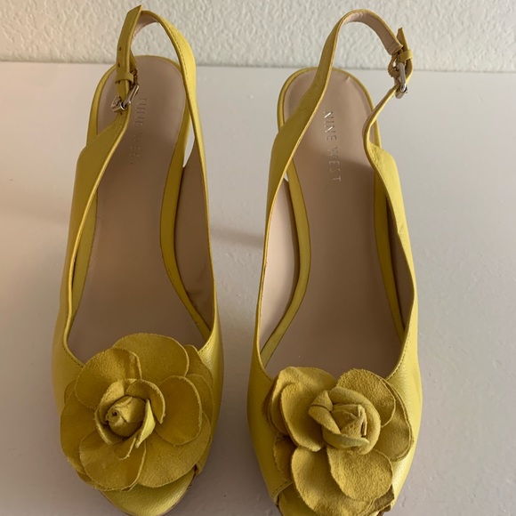 NWT Nine West Platform Sandal in 🌼Sunny Yellow - Picture 2 of 5